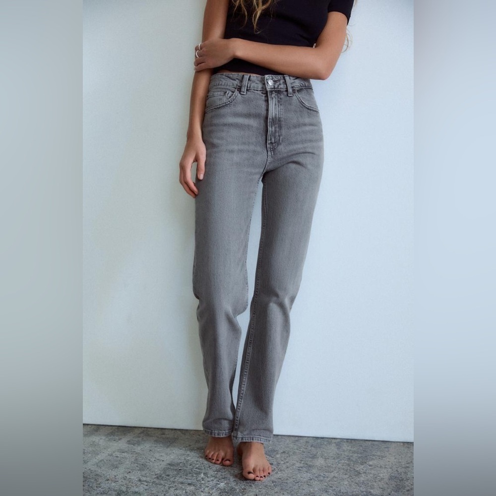 Zara Grey Wash Straight Leg Denim Jeans